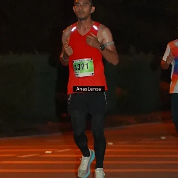 Runner Photo 8796743