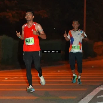Runner Photo 8796749