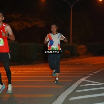 Runner Photo 8796753