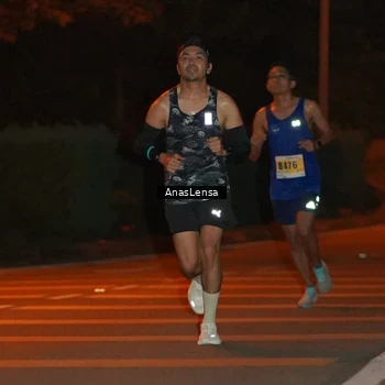 Runner Photo 8796759