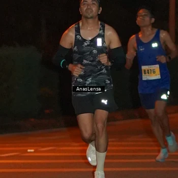 Runner Photo 8796762