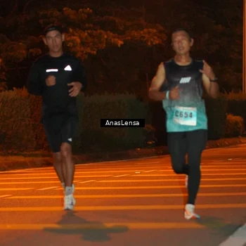 Runner Photo 8796789
