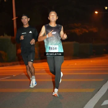 Runner Photo 8796799
