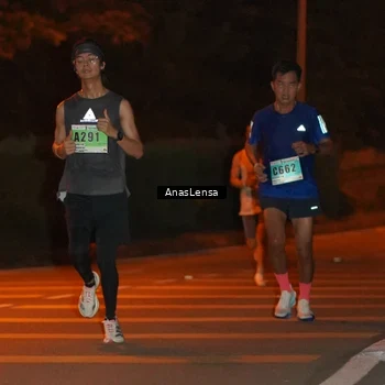 Runner Photo 8796836
