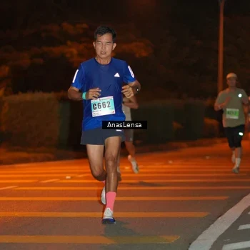 Runner Photo 8796850