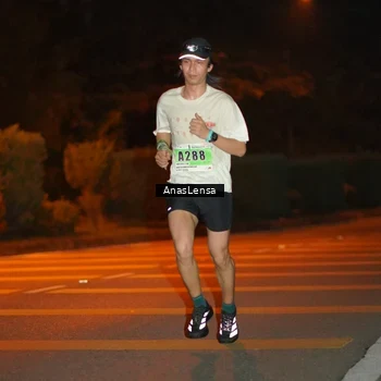 Runner Photo 8796894