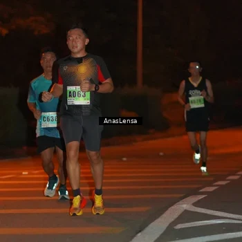 Runner Photo 8797008