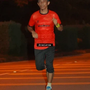 Runner Photo 8797021