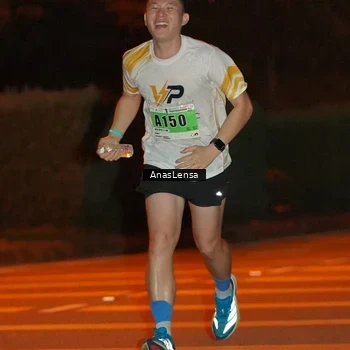 Runner Photo 8797070