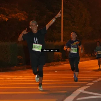 Runner Photo 8797080