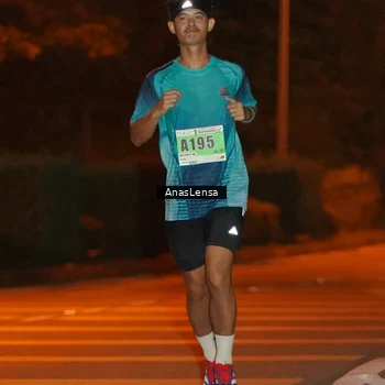 Runner Photo 8798017