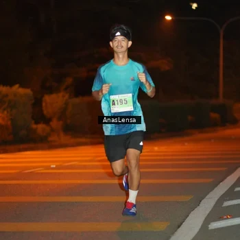 Runner Photo 8798035