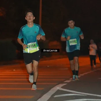 Runner Photo 8798038