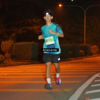 Runner Photo 8798039