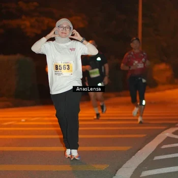 Runner Photo 8798086