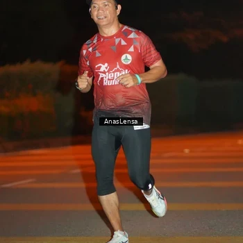 Runner Photo 8798118