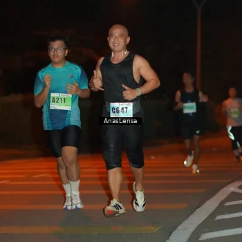 Runner Photo 8798258