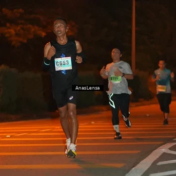 Runner Photo 8798261