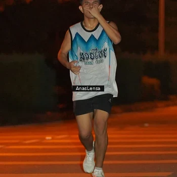 Runner Photo 8798335