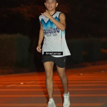Runner Photo 8798355