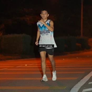 Runner Photo 8798356