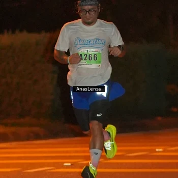 Runner Photo 8798476