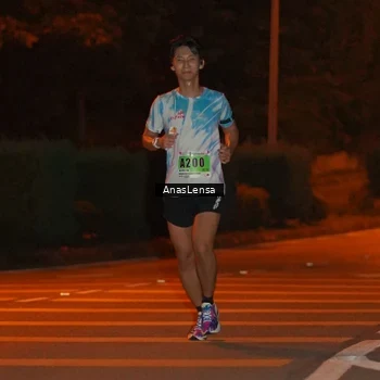 Runner Photo 8798528