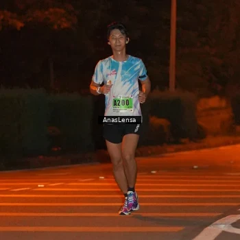 Runner Photo 8798529