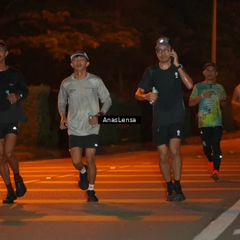 Runner Photo 8798630