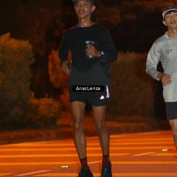 Runner Photo 8798632