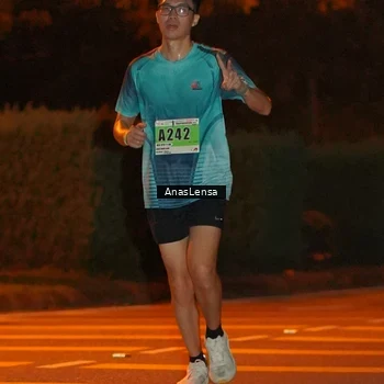 Runner Photo 8798720