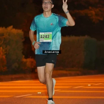 Runner Photo 8798723