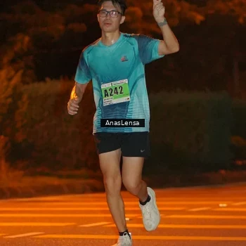 Runner Photo 8798739