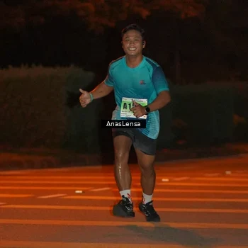 Runner Photo 8798757