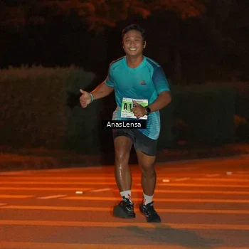 Runner Photo 8798758