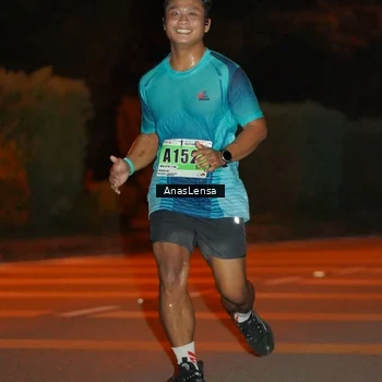 Runner Photo 8798759