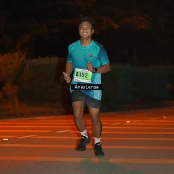 Runner Photo 8798773