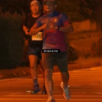 Runner Photo 8798779