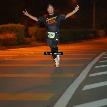 Runner Photo 8798893