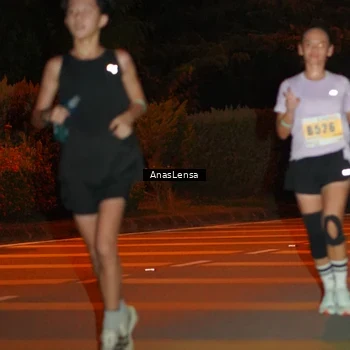 Runner Photo 8799028