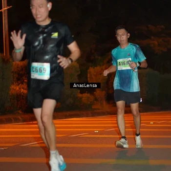 Runner Photo 8799046