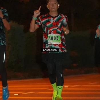 Runner Photo 8799071