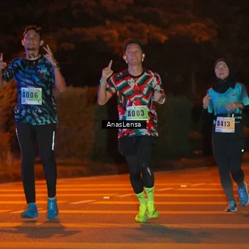 Runner Photo 8799080