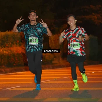 Runner Photo 8799083