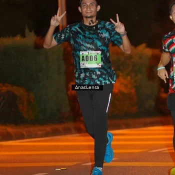 Runner Photo 8799084