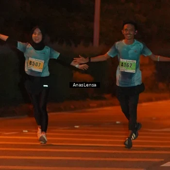 Runner Photo 8799093