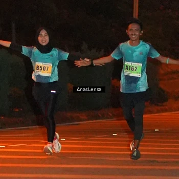 Runner Photo 8799095