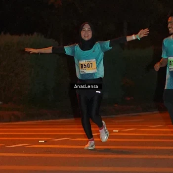 Runner Photo 8799106