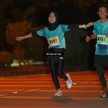 Runner Photo 8799113