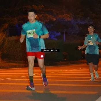 Runner Photo 8799118